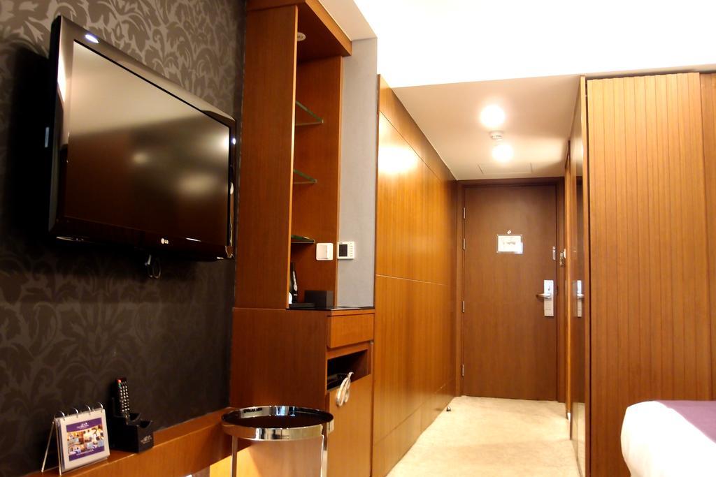 The Bauhinia Hotel - Central Hongkong Rum bild