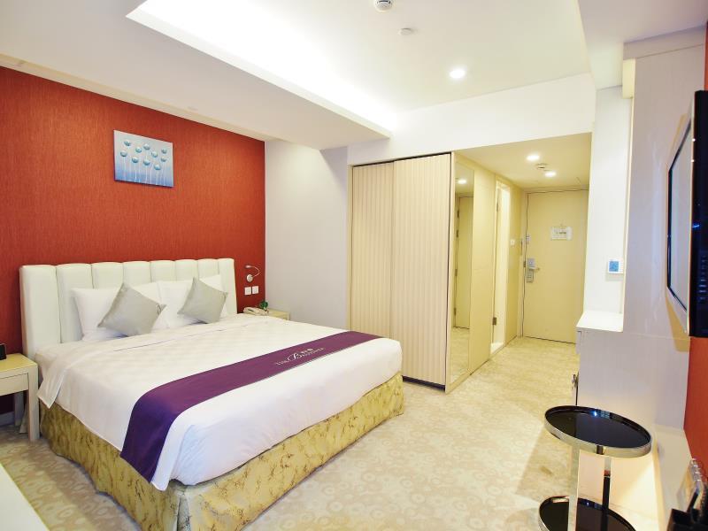 The Bauhinia Hotel - Central Hongkong Exteriör bild